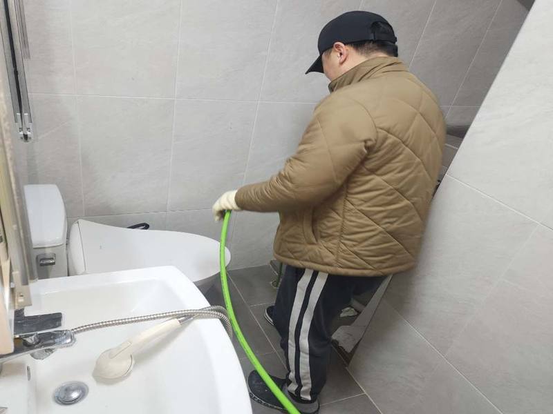 영종구 변기막힘 작업사례 6