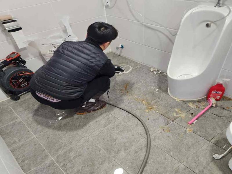 영종구 소변기·상가 배관 작업사례 4
