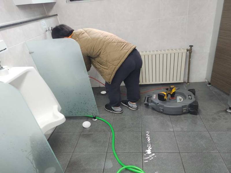 영종구 소변기·상가 배관 작업사례 8